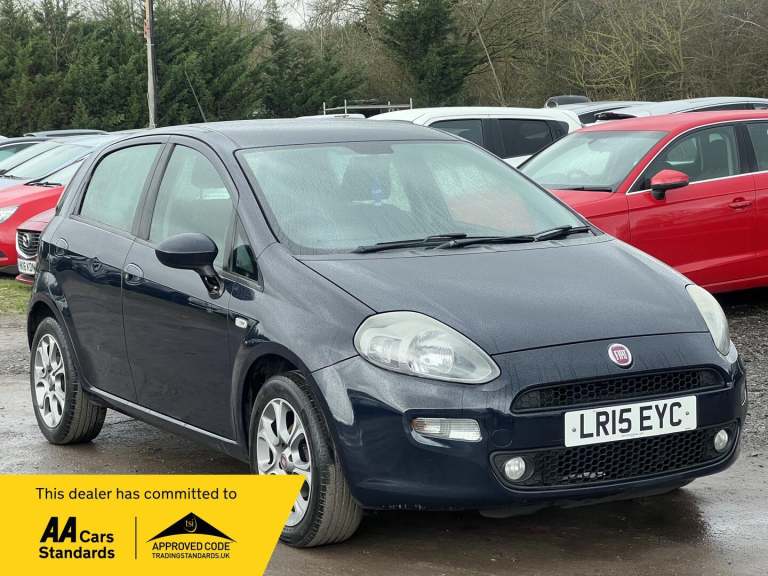 2015 Fiat Punto 1.4 Easy 5dr HATCHBACK PETROL Manual