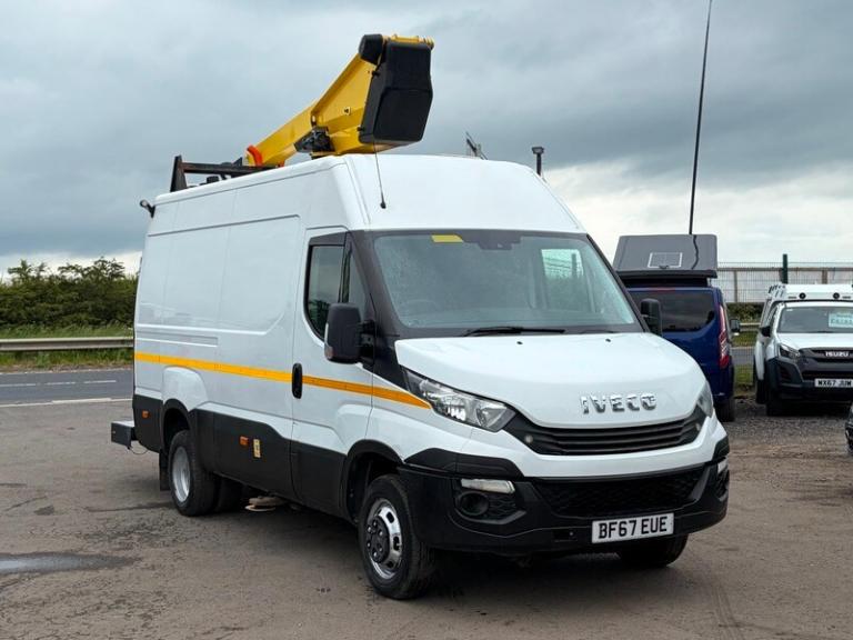 IVECO DAILY AUTOMATIC CHERRY PICKER.