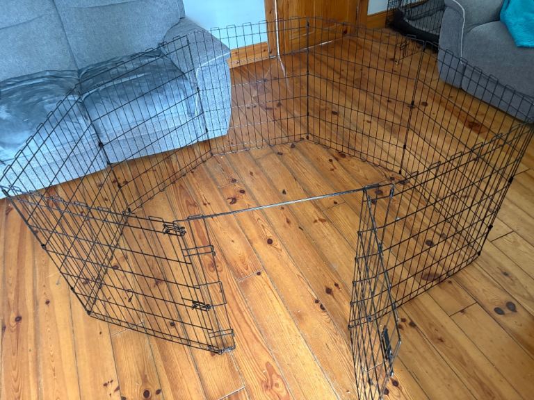 Large dog crate & dog pen 