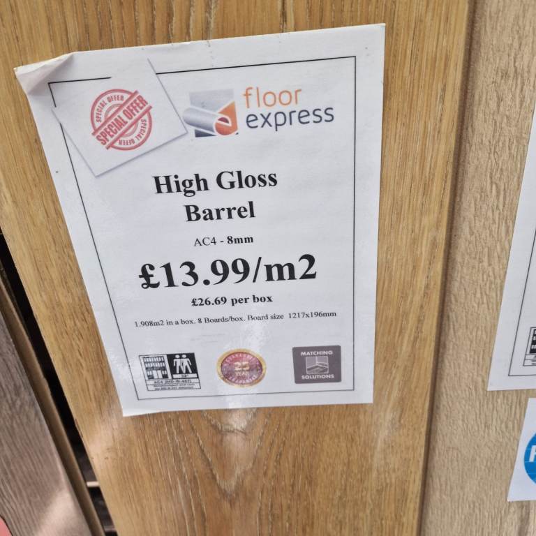 High Gloss Barrel 8mm Laminate Flooring Just £27 Per Pack