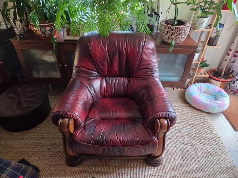 2 seater and single seater sofa/chair