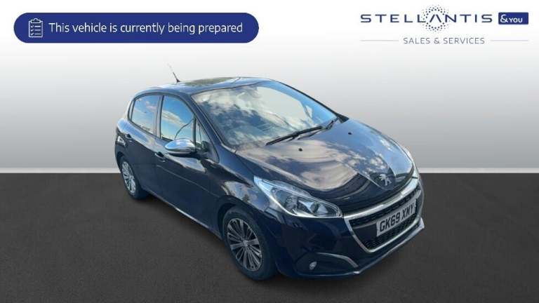 2019 Peugeot 208 1.2 PureTech Signature Hatchback 5dr Petrol Manual Euro 6 (s/s) (82 ps) Hatchbac...