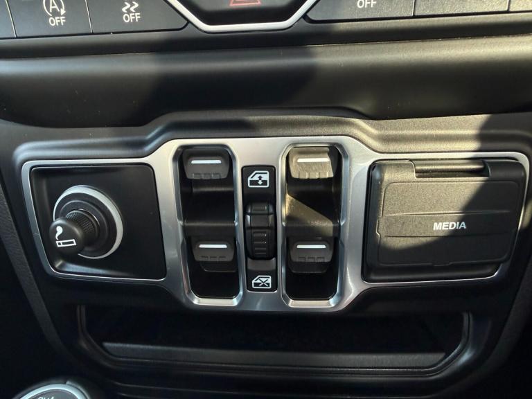 2022 Jeep Wrangler 2.0 GME Overland 4dr Auto8 CONVERTIBLE PETROL Automatic