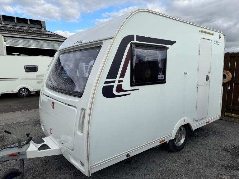 Lunar Venus 320 / 2 2013