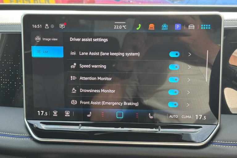  Volkswagen Tiguan 2.0 Tdi R Line Suv 5dr Diesel Dsg Euro 6 s/s 150 Ps Diesel