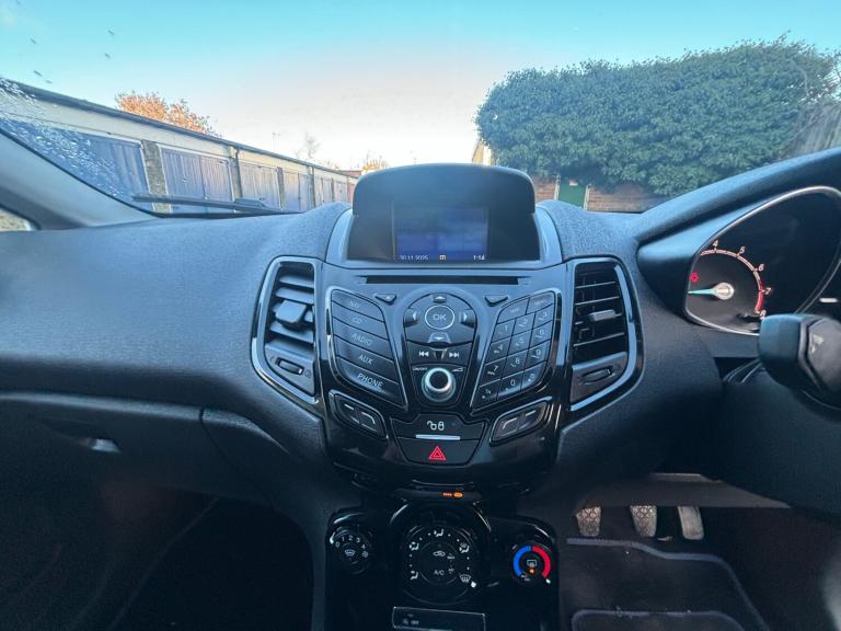 2017 Ford Fiesta 1.0 EcoBoost Zetec 5dr HATCHBACK Petrol Manual