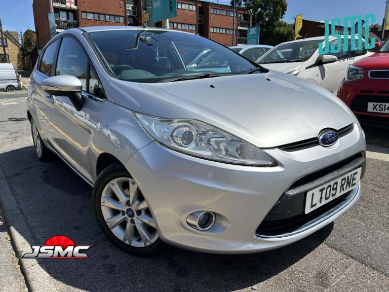 2009 Ford Fiesta 1.4 Titanium Hatchback 5dr Petrol Automatic (154 g/km, 94 bhp) Hatchback Petrol ...