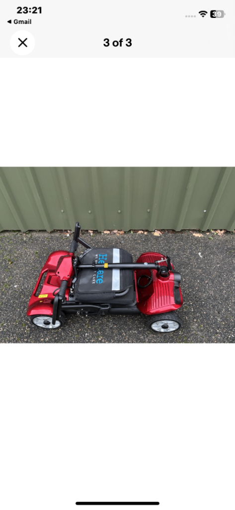 Fold down lightweight mobility scooter