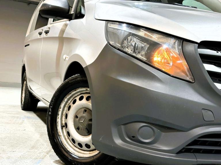 2015 Mercedes-Benz Vito 114CDI BlueTec Crew Van PANEL VAN DIESEL Automatic