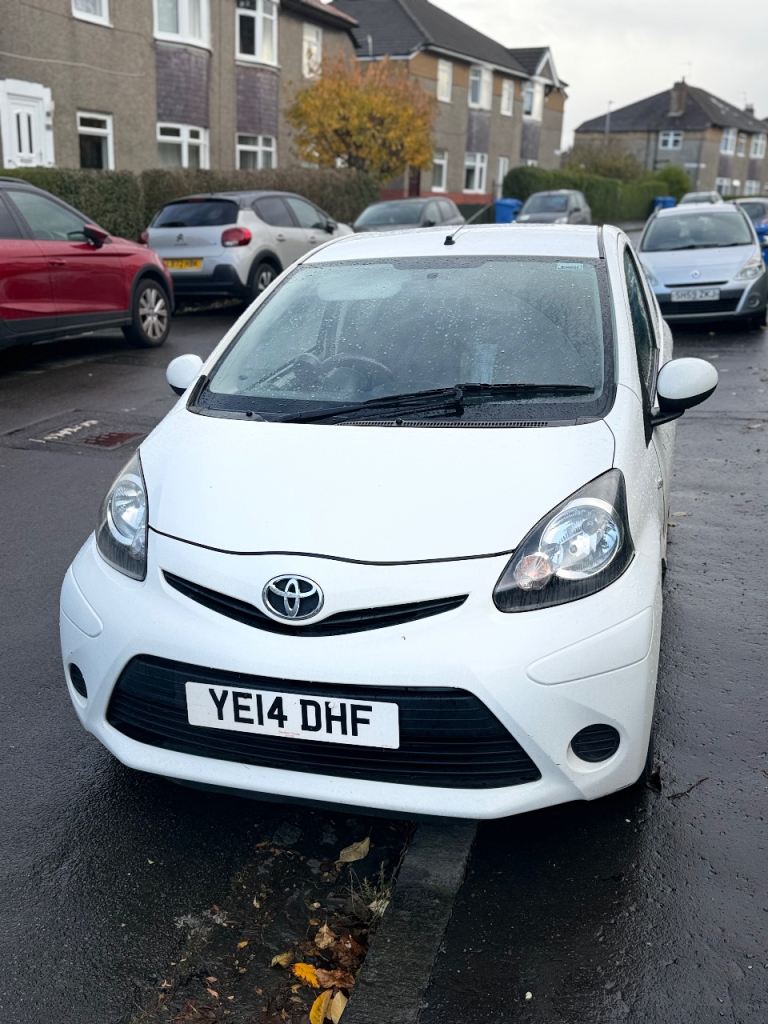 Toyota, AYGO, Hatchback, 2014, Manual, 998 (cc), 3 doors