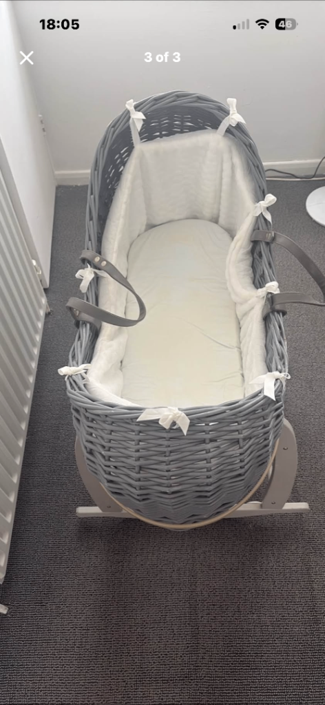 Moses basket 