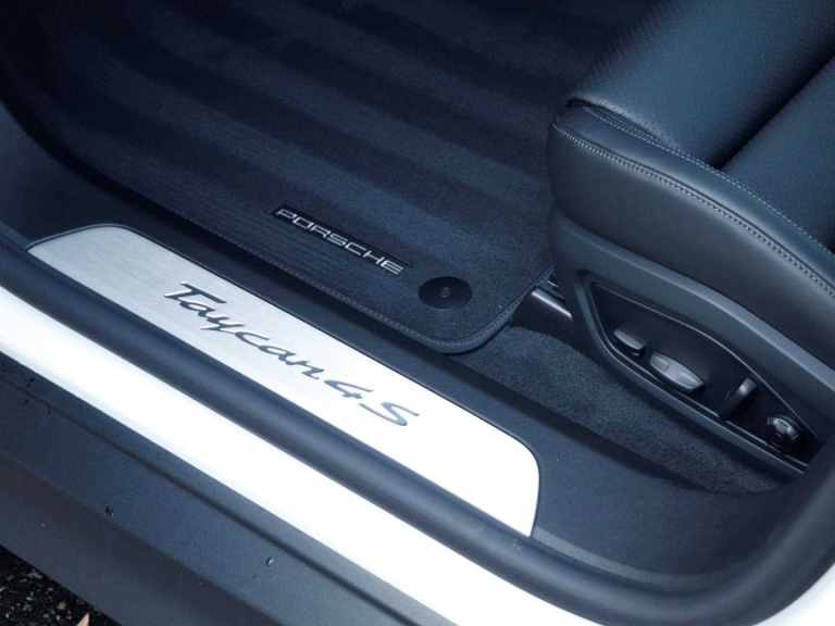  Porsche Taycan Saloon 340kW 4S 89kWh 4dr Auto Saloon Electric Automatic