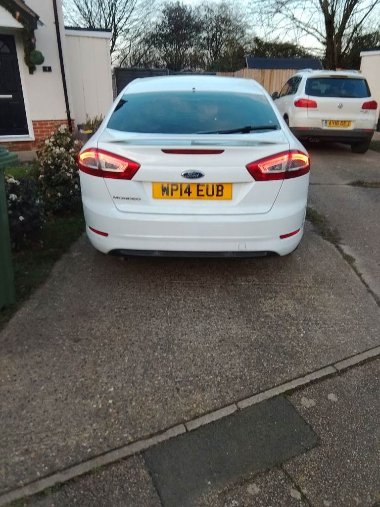 Ford, MONDEO, Hatchback, 2014, Manual, 1560 (cc), 5 doors