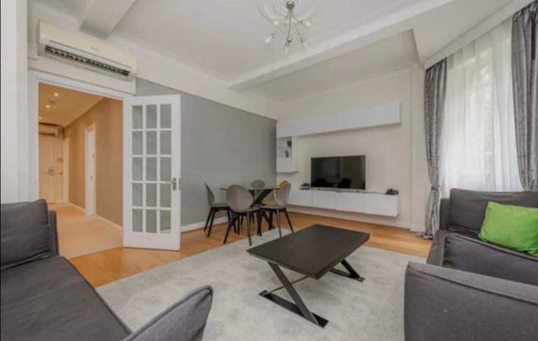 Bayswater Three Bedroom Apartment Short Term Let £4578 per week