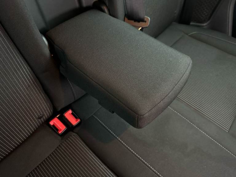  Ford B Max 1.5 Tdci Titanium Navigator MPV 5dr Diesel Manual Euro 6 s/s 95 Ps