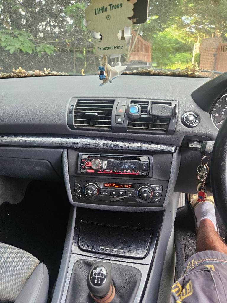 BMW, 1 SERIES, Hatchback, 2004, Manual, 1596 (cc), 5 doors