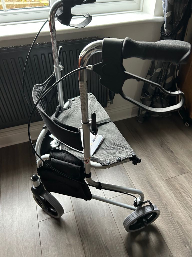 Adult 3 wheeled walker brand new 