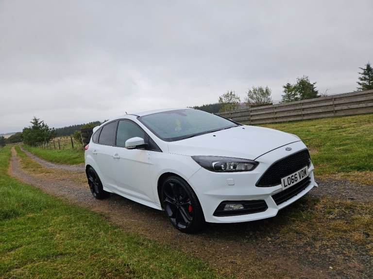 Ford Focus ST 3 Hatchback, 2017, Manual, 1999 (cc), 5 doors