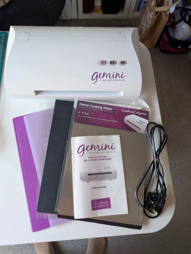 Gemini Crafter's Companion Electronic Die Cutting and Embossing Machine