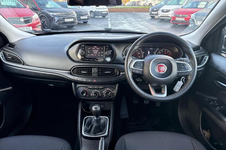  Fiat Tipo 1.4 Mpi Easy Plus Hatchback 5dr Petrol Manual Euro 6 95 Ps Petrol