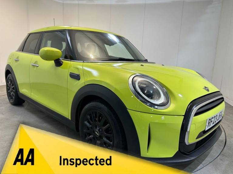 2023 MINI Hatch 1.5 Cooper Classic Hatchback 5dr Petrol Steptronic Euro 6 (s/s) (136 ps) Hatchbac...