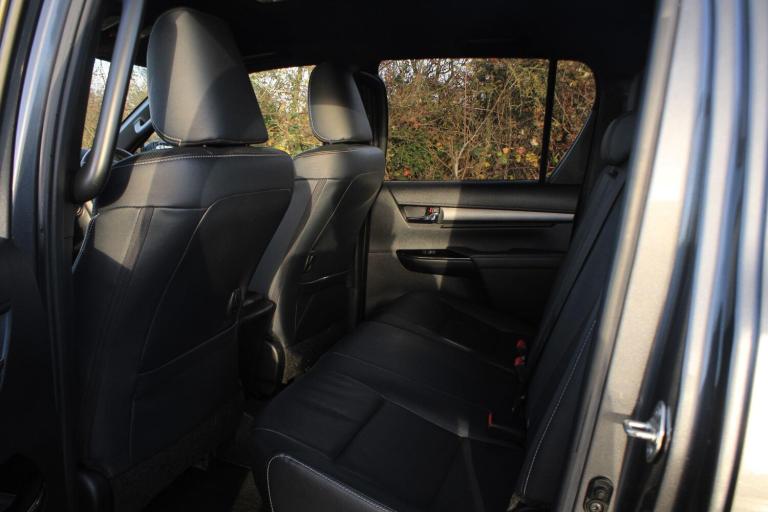 2022 Toyota Hilux Invincible X D/Cab Pick Up 2.8 D-4D Auto PICK UP DIESEL Automatic