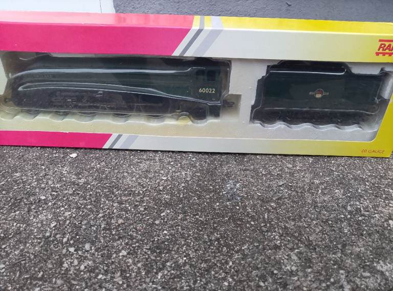 Hornby BR Class A4 'Mallard 'fitted with decorder coder fitted  Model Train R2784X - NEW