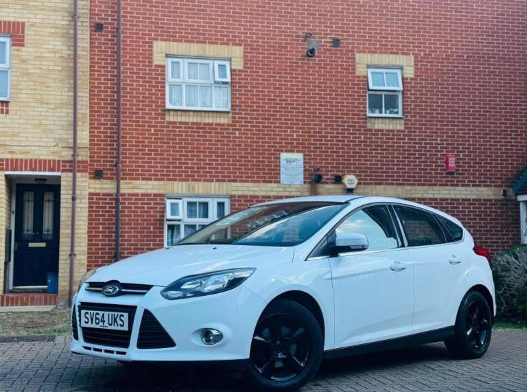 Ford, FOCUS, Hatchback, 2014, Manual, 998 (cc), 5 doors