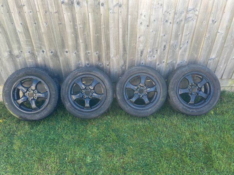 Kia 16 inch alloy wheels