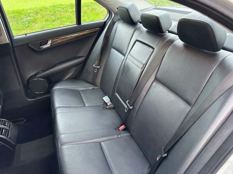 2007 Mercedes-Benz C Class 1.8 C200K Elegance Auto Euro 4 4dr Petrol Automatic