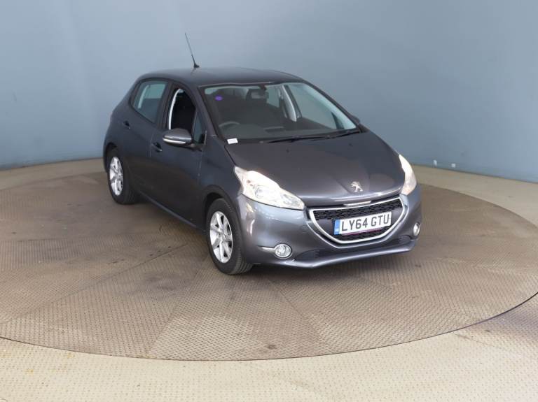 Peugeot 208 1.2 actve puretech £20 ayear tax ulez compliant LOWEST INSURANCE GROUP 