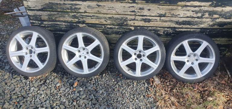 6 spoke alloy wheels 