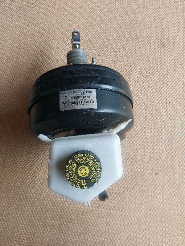 bmw 2011  1 series brake servo 