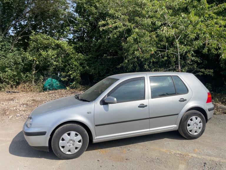VW GOLF 1.6 SE AUTOMATIC 53 REG SILVER 5 DOOR MOT DECEMBER 23RD 2026 SERVICE HISTORY LOW INSURANCE