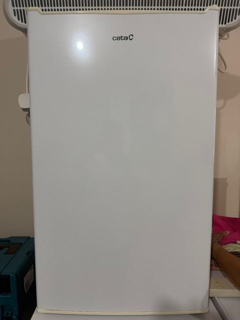 CATA Freezer Model FSFZW - White - £60
