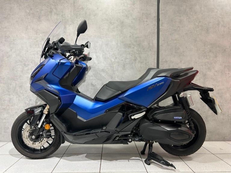 2024 Honda ADV350 - 13000 miles - 1 OWNER!