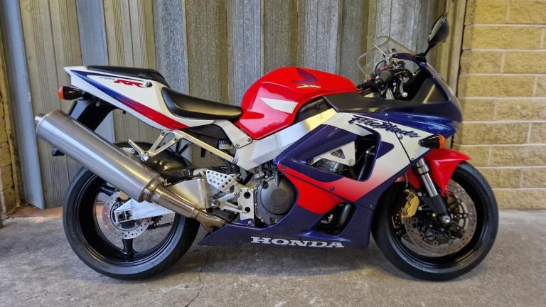 Honda CBR900RR-1 Fireblade, 2001, 27,934 Miles, Excellent Condition