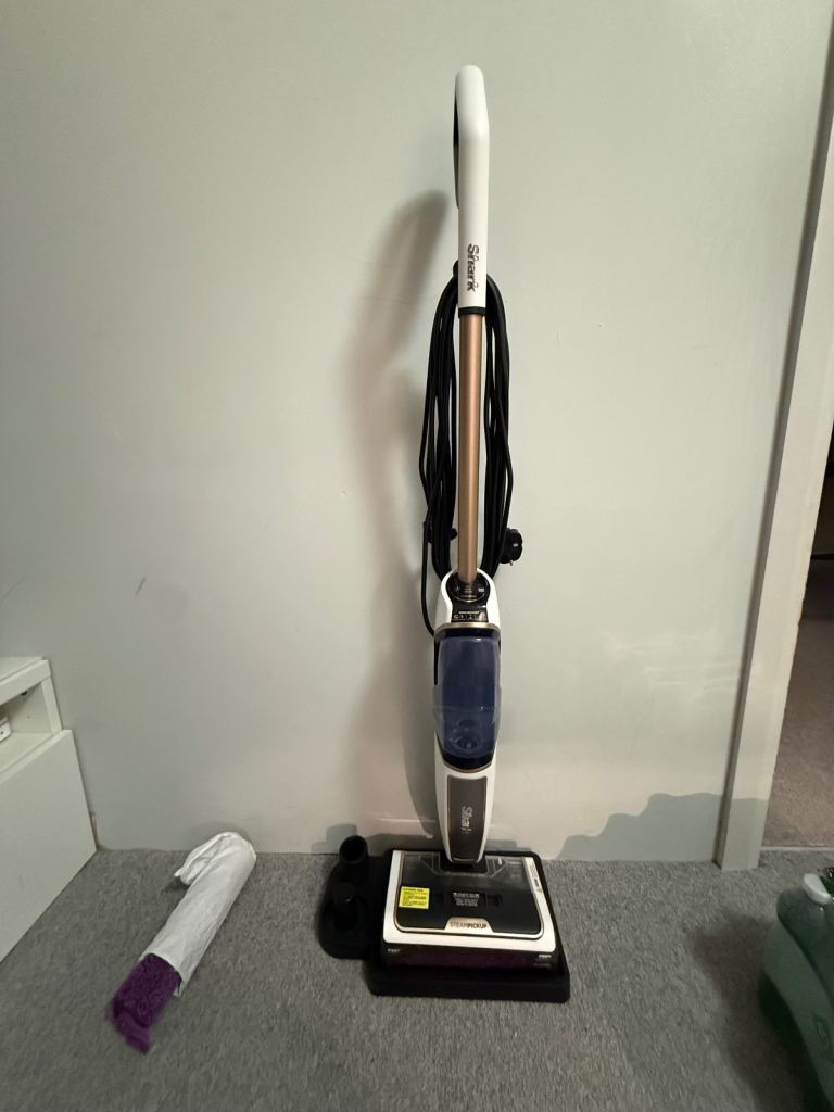 Shark steam cleaner 