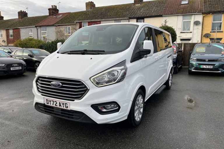 2022 Ford Tourneo Custom L2 320 Titanium 2.0 Diesel Automatic Start/Stop (130ps) Minibus Diesel A...