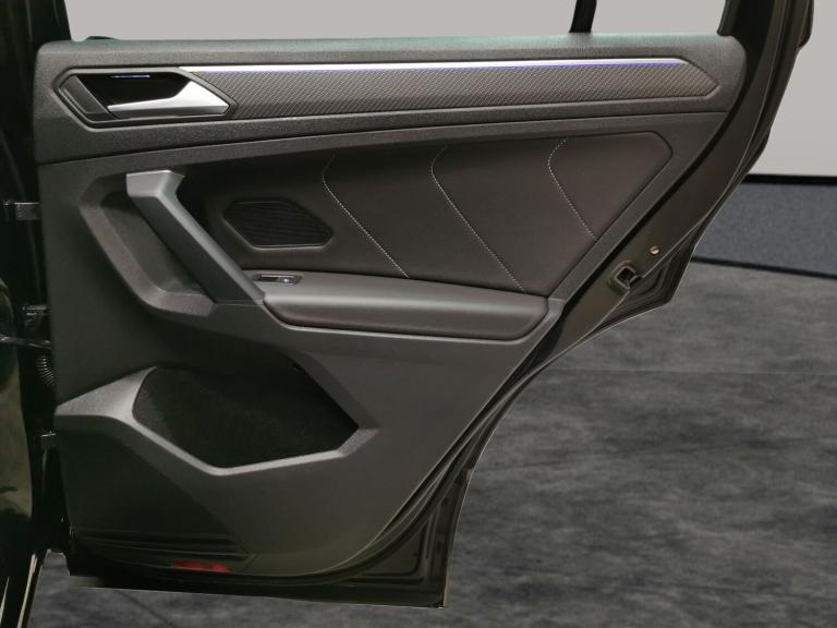 2023 Volkswagen Tiguan 2.0 TDI R-Line 5dr DSG ESTATE DIESEL Automatic