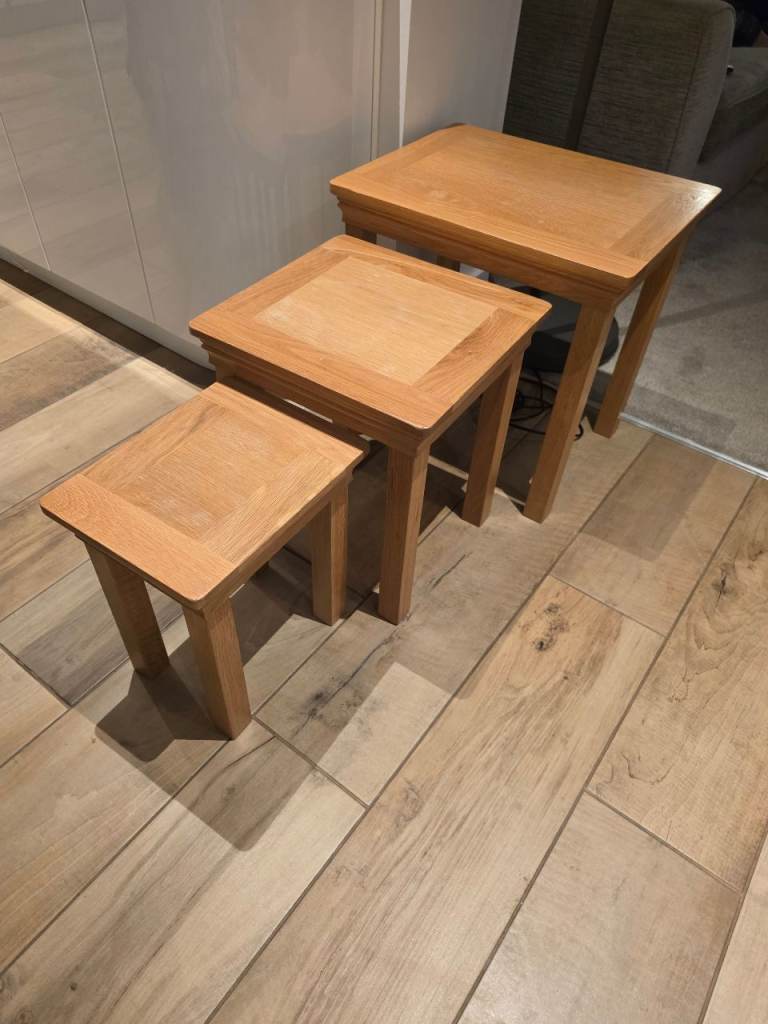 Wood nest of three tables