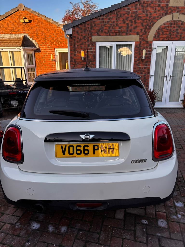 2016 Mini Cooper Manual 3dr hatchback 