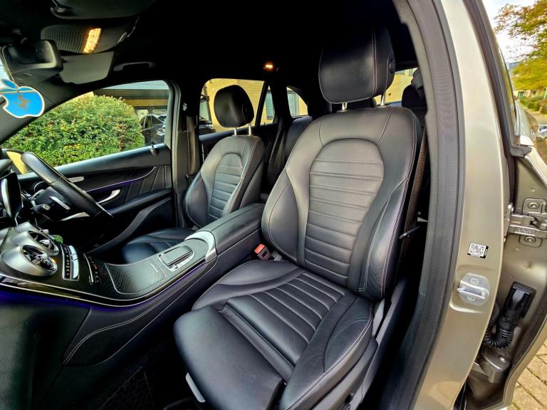 2021 Mercedes-Benz GLC 220d 4Matic AMG Line Premium 5dr 9G-Tronic 90DAYS WARRANTY HPI CLEAR  ESTA...