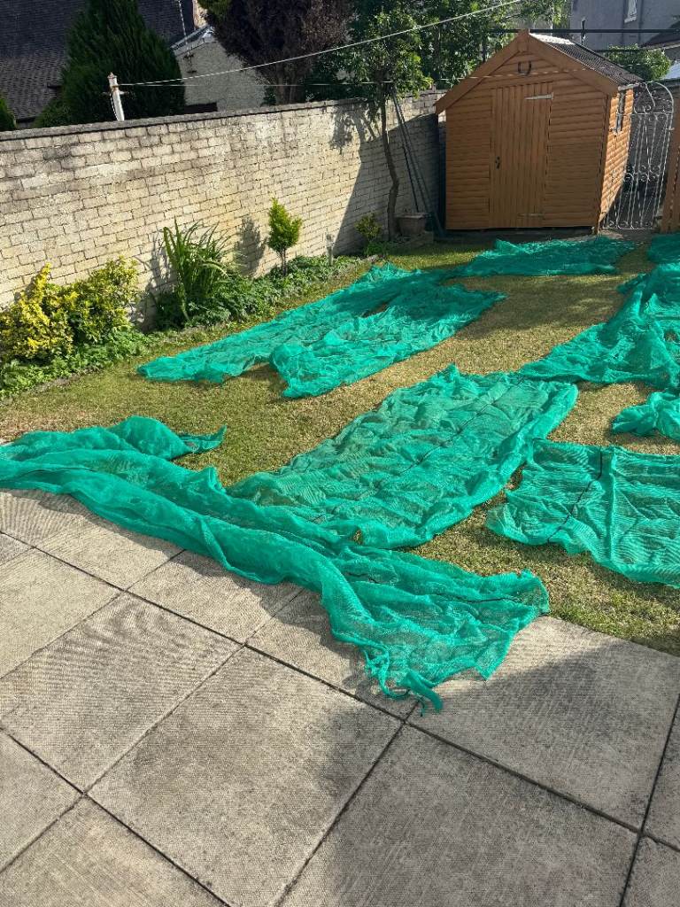 Green Windbreaker Netting for plant /hedge protection