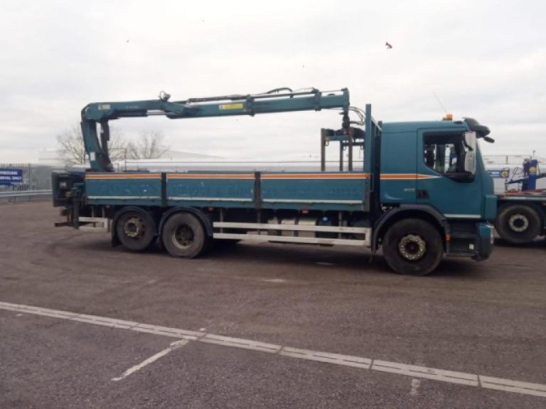 2012 VOLVO FE300 