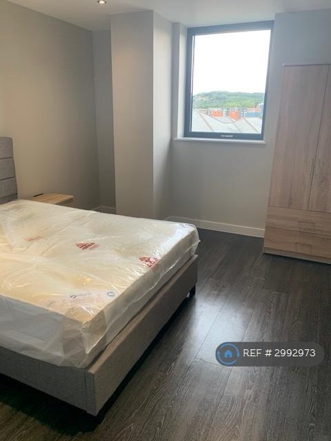 1 bedroom flat in The Fitzgerald, Sheffield, S3 (1 bed) (#2992973)