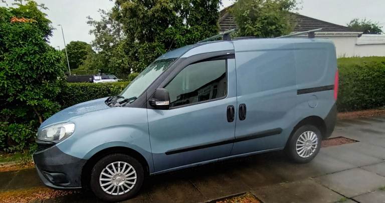 Fiat Doblo Van . 17 reg . Good allround condition .