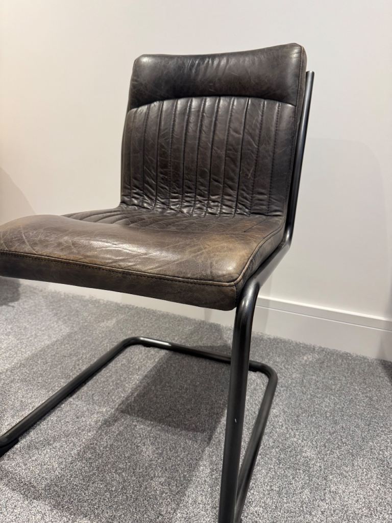 leather chair vintage style