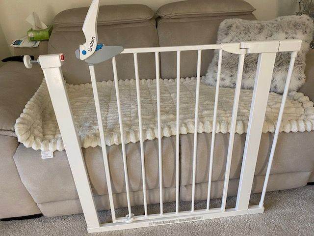 Lindam Easy Fit Plus Deluxe Safety Gate – £20