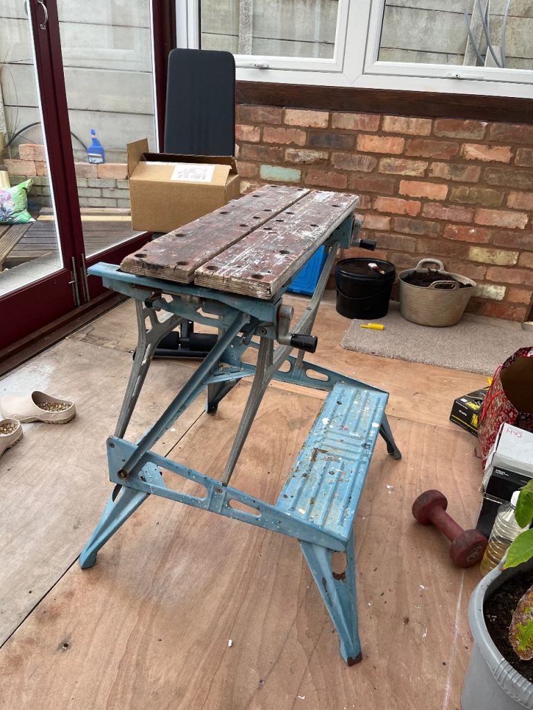 Black and decker workbench 